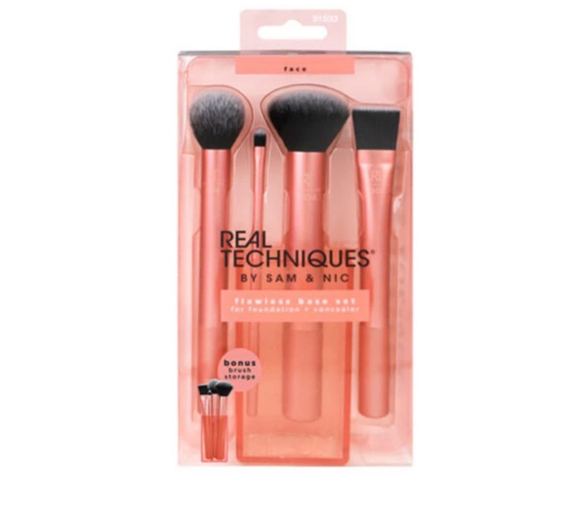set bores arayesh techniques ست برس آرایشی ریل تکنیکس - تصویر 1